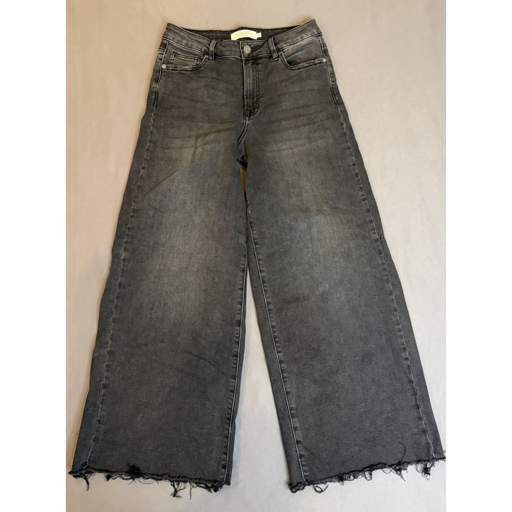 Wide-Leg Cropped Ankle Jeans in Washed Black